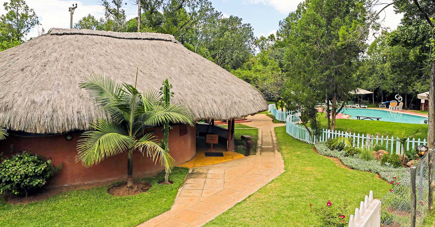 poolside and spa kongoni